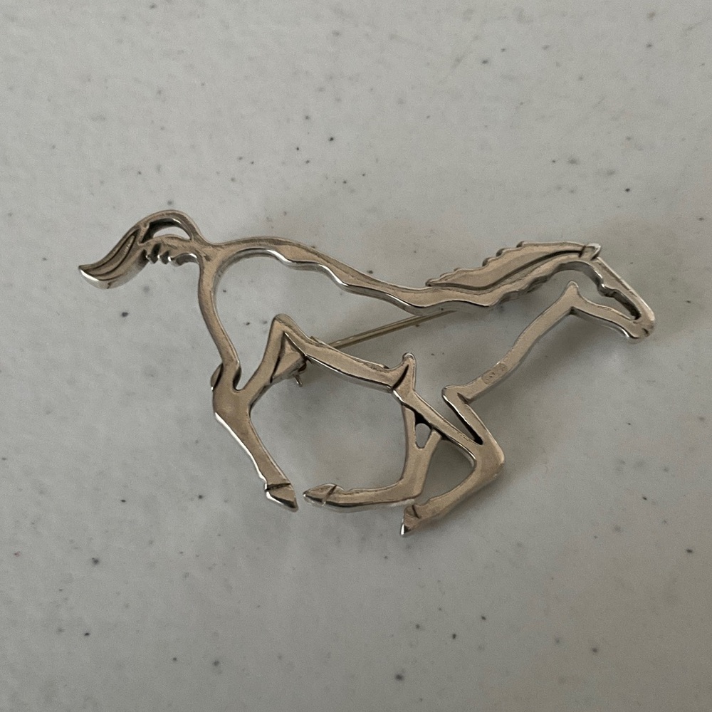Sterling Silver Mustang Horse Brooch - Picture 5 of 5